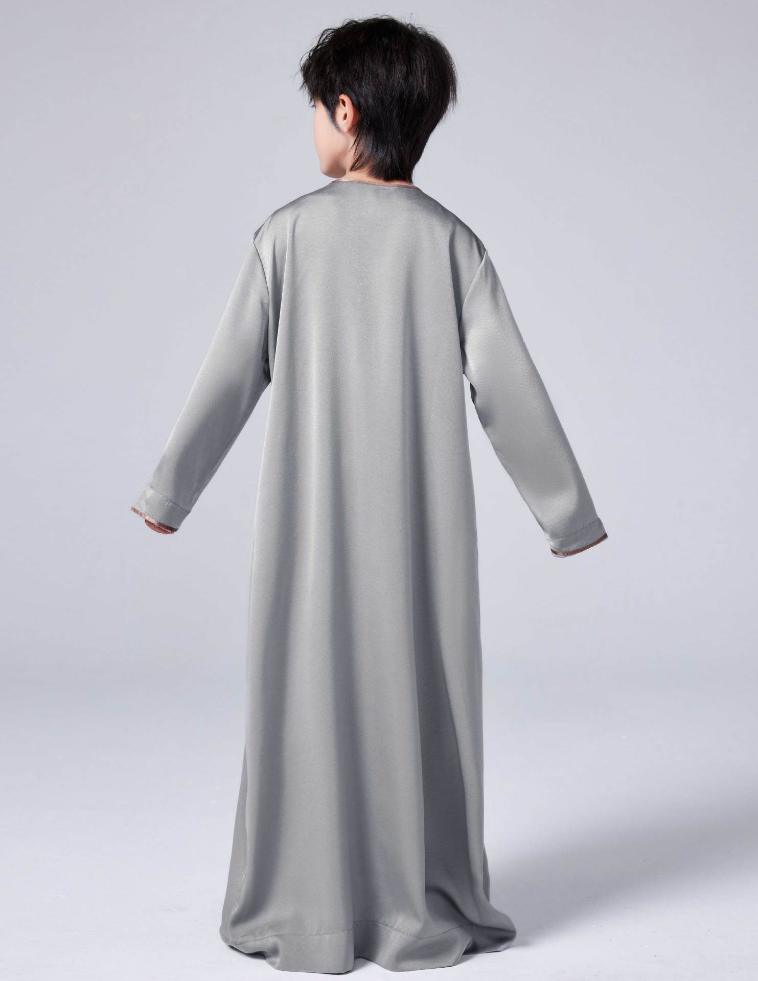 High Quality Men's Islamic Clothing Solid Color Kaftan Jubbah Soft Abaya For Kids Satin Zip Boys Loose Simple Abaya