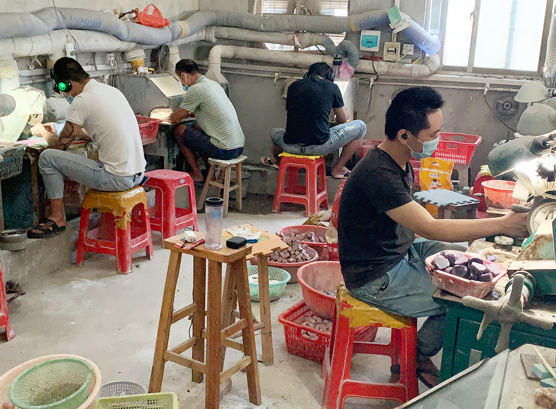 Huizhou Beiyi Trade Co., Ltd. Crystal Figurines