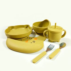 Wholesale Food Grade Silicon Baby Feeding Set Dinnerware Bear Suction Kids Baby Silicone Bowl Spoon Fork Set