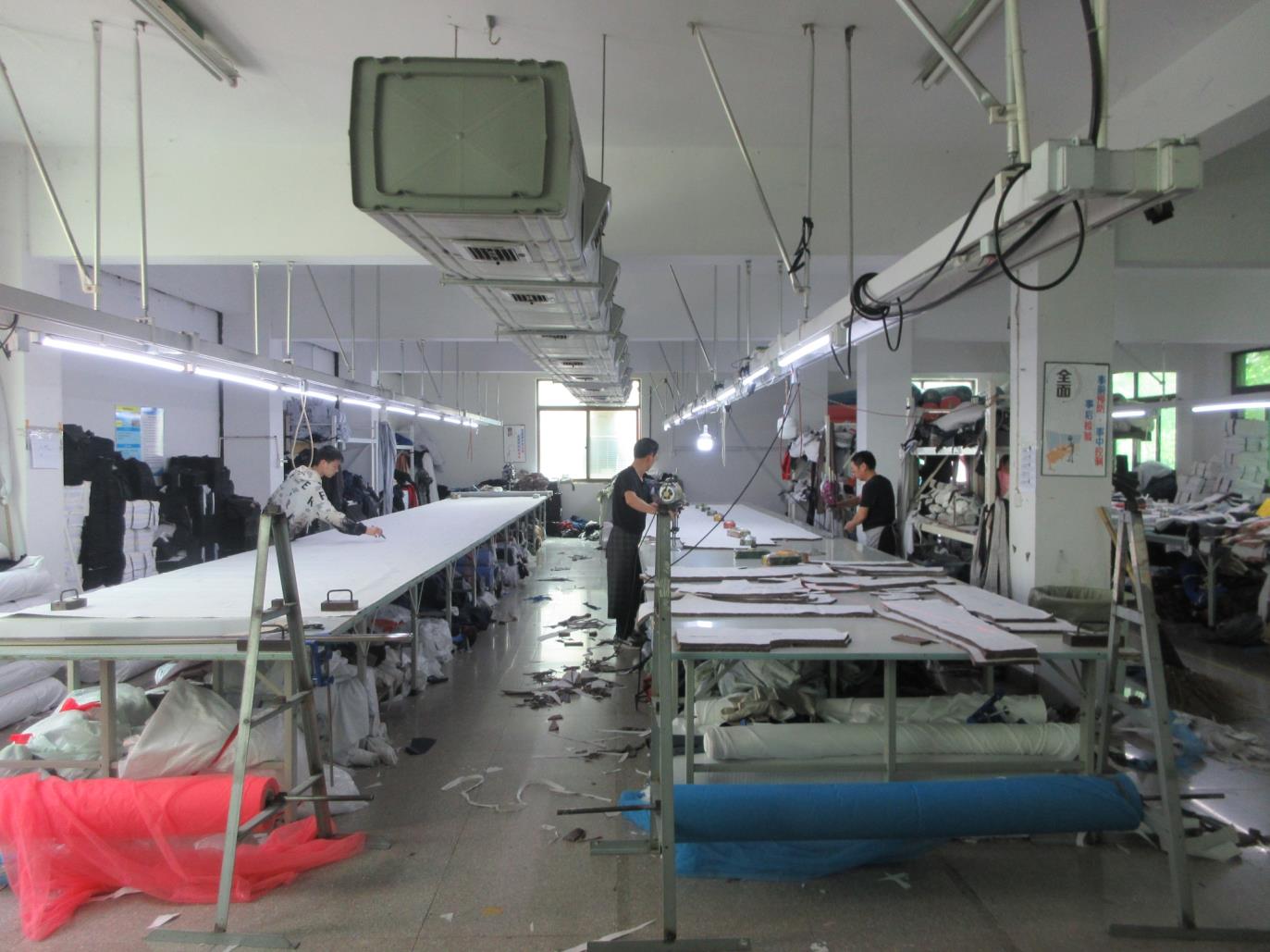 Dongyang Dongshun Clothing Co., Ltd. 3-Piece Suits