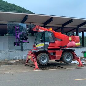 Vacuum lifting device, glass sucker for fork truck, forklift loader