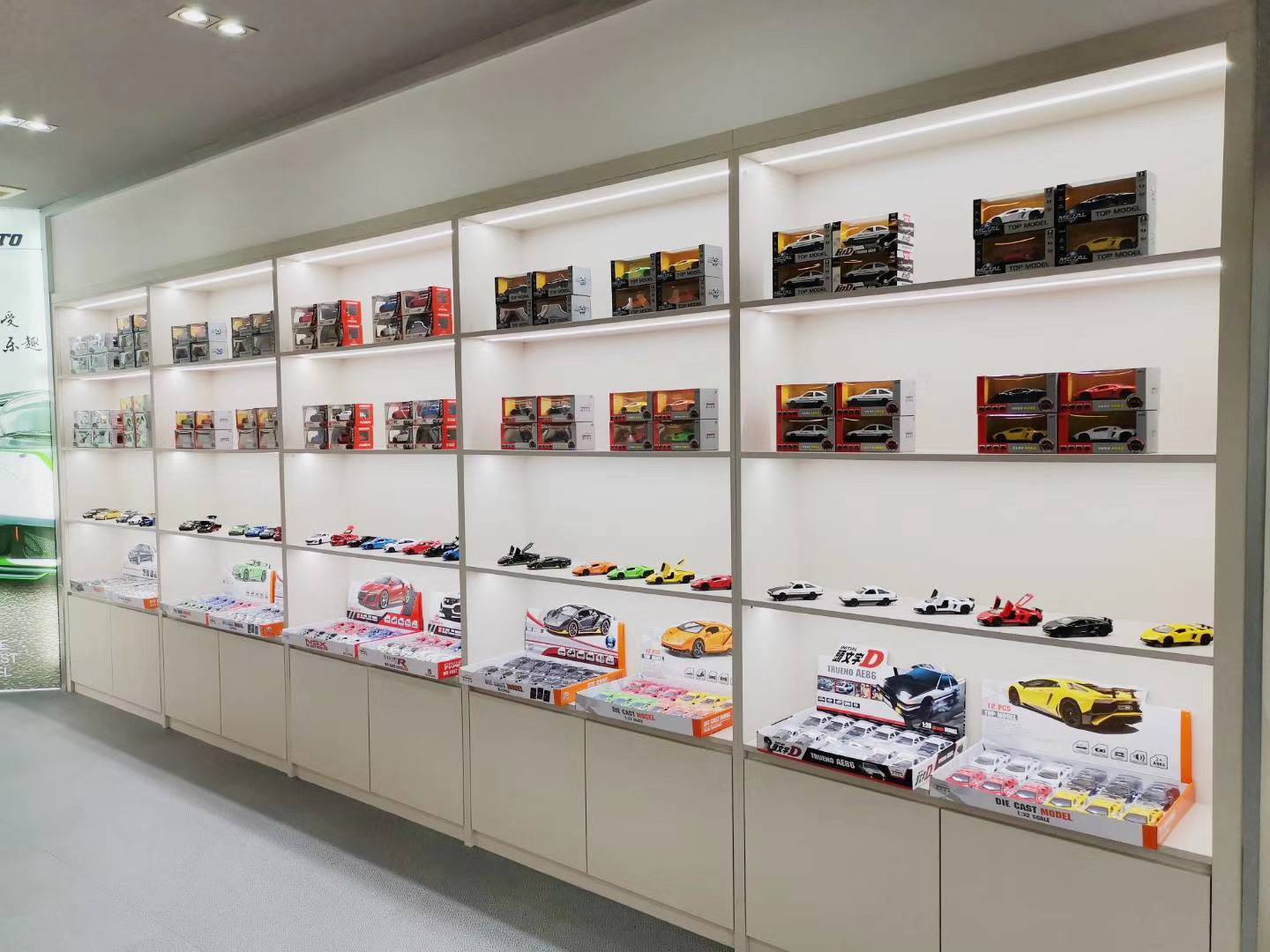 Jilin Province Zhengfeng Trading Co., Ltd. Diecast motorcycle models