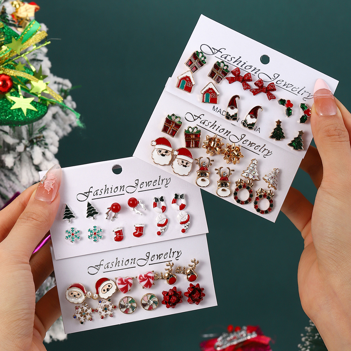 Yiwu Hushan E-Commerce Co., Ltd. 6pairs/card Cartoon cute creative design alloy material earring set suitable for girls and ladies daily decoration party gifts
