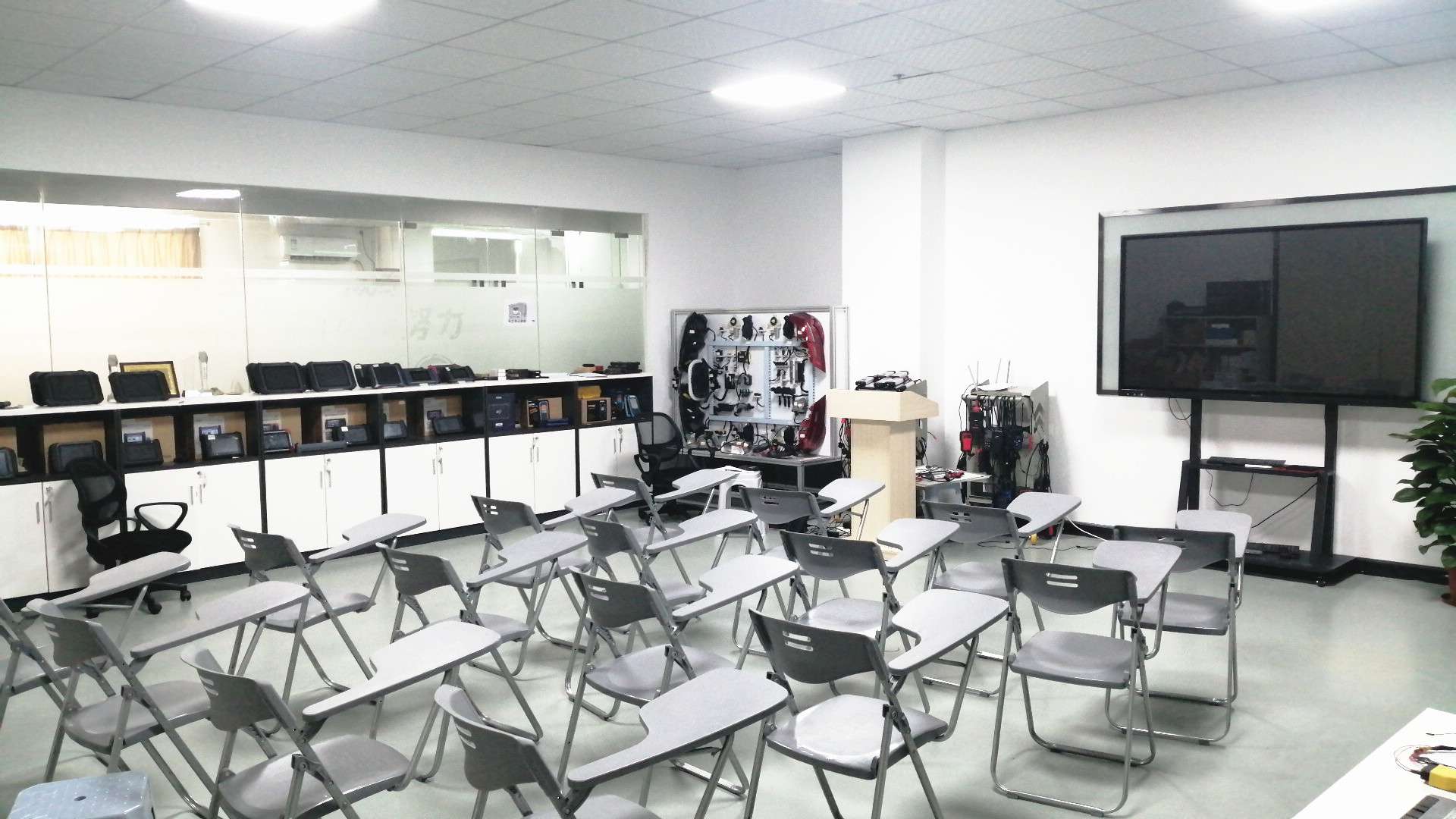 Shenzhen Acartool Auto Electronics Co., Ltd. factory image 4