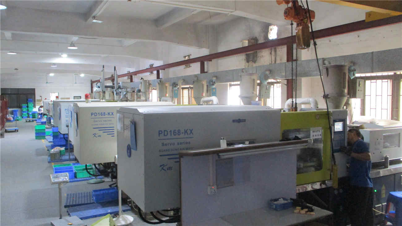 Dongguan HLL Toys Plastic Production Co., Ltd. PVC Toys