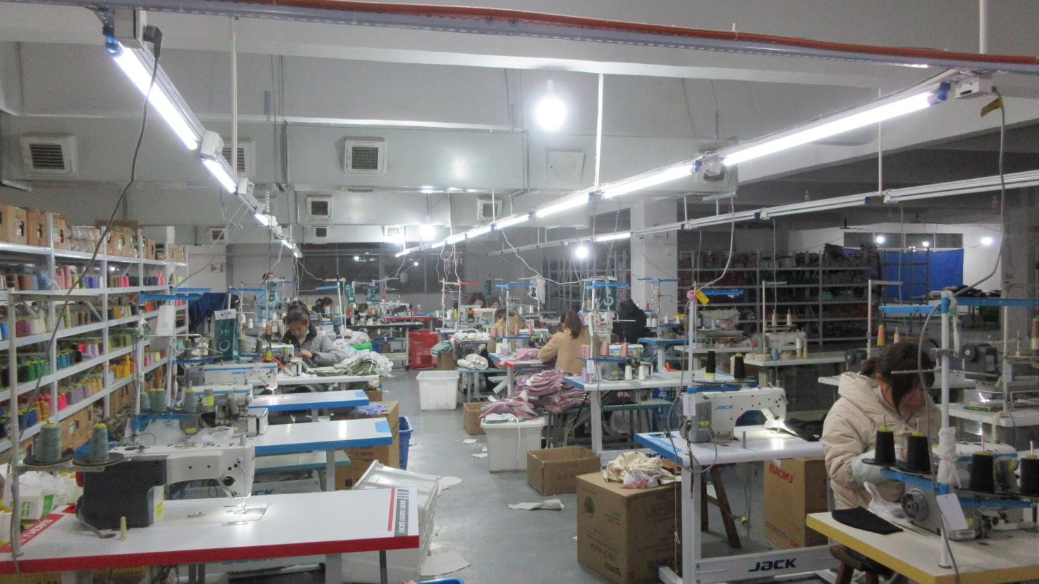 Yiwu Langdong Trade Co., Ltd. kids clothing sets