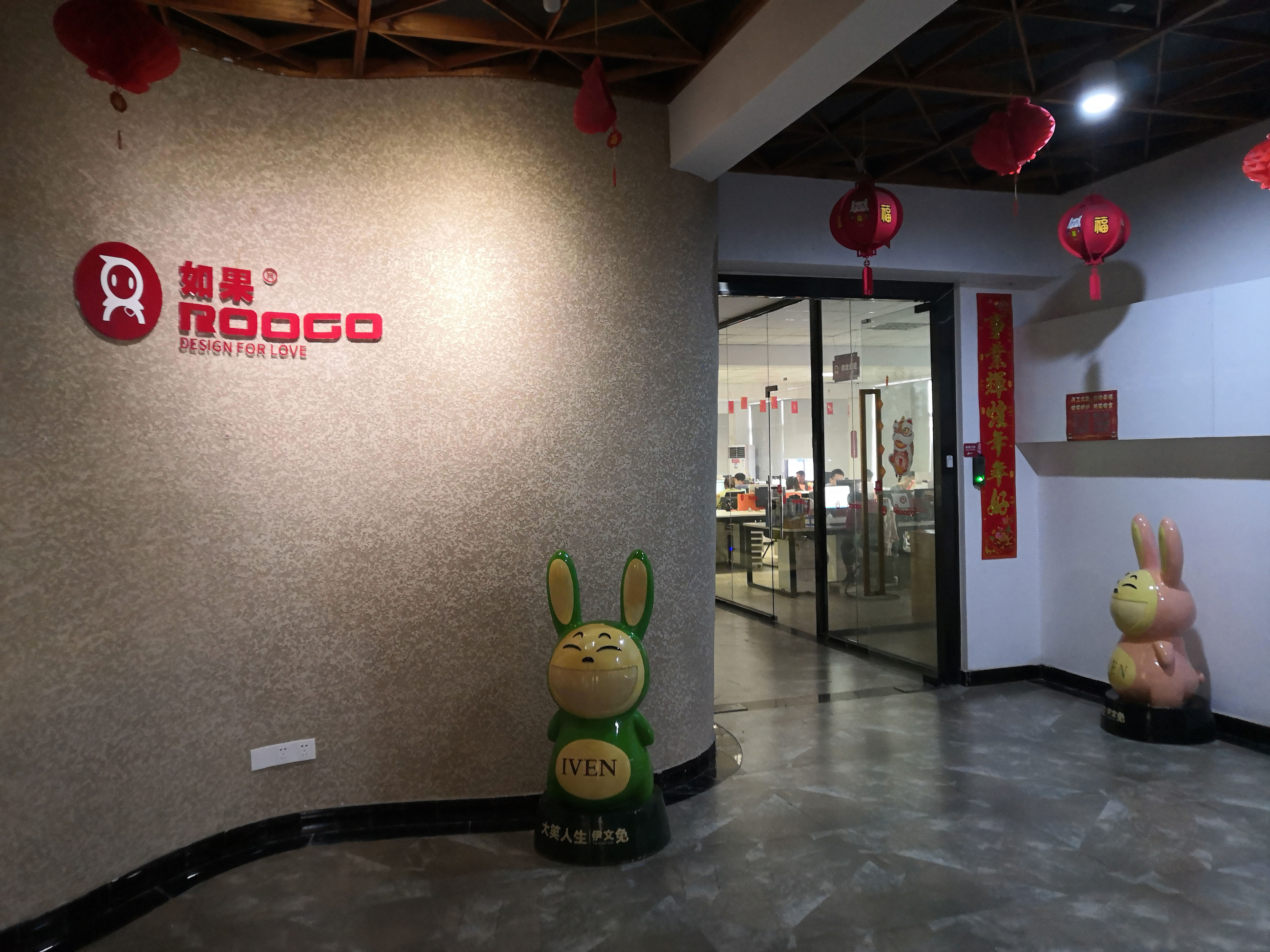 Quanzhou Roogo Home Craft Co., Ltd. resin crafts