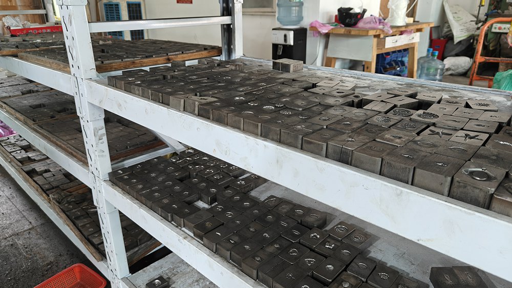Yiwu Lanchuang Trading Co., Ltd. Jewelry Accessories