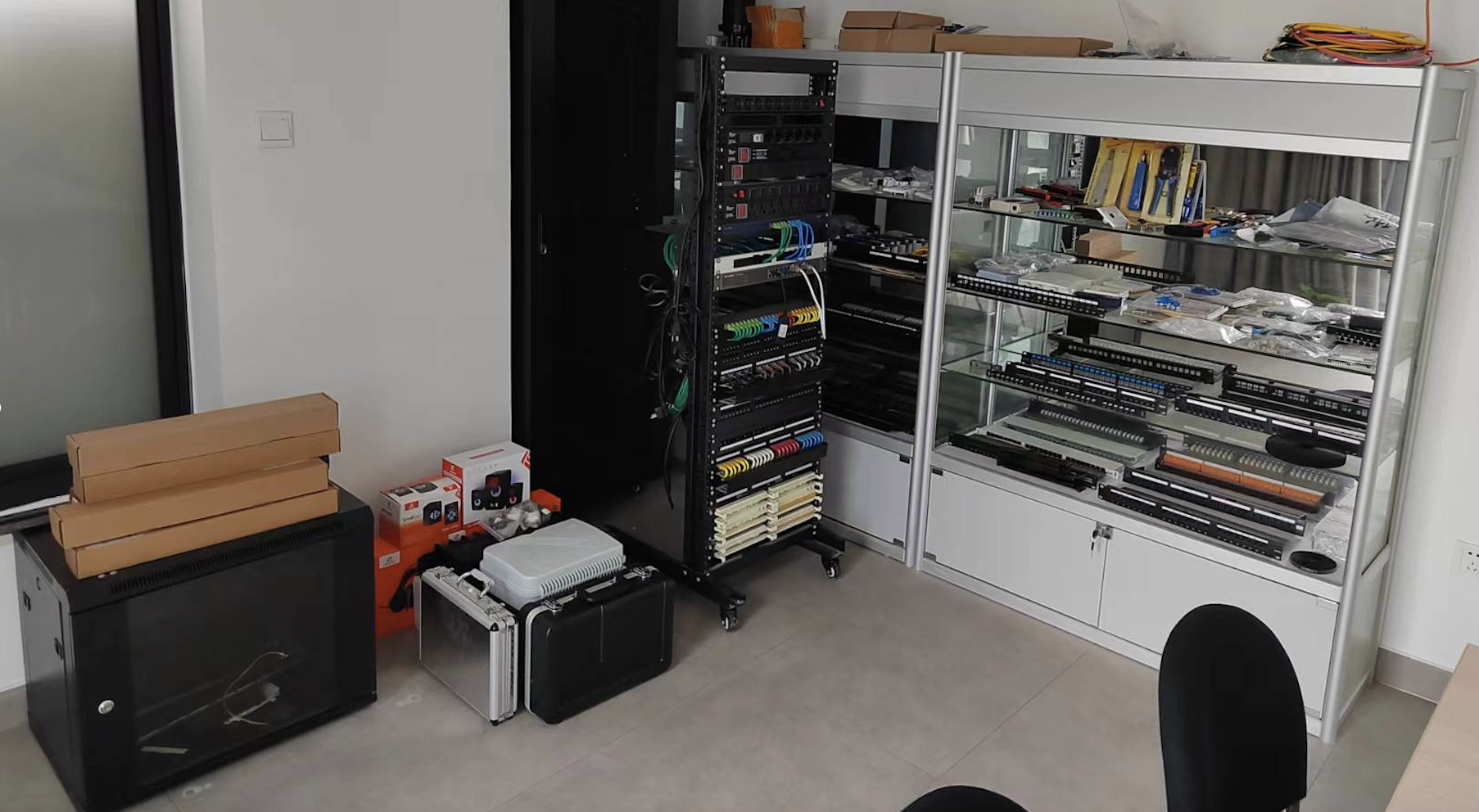 Ningbo Latitude International Trade Co., Ltd. Fiber Optic Cables