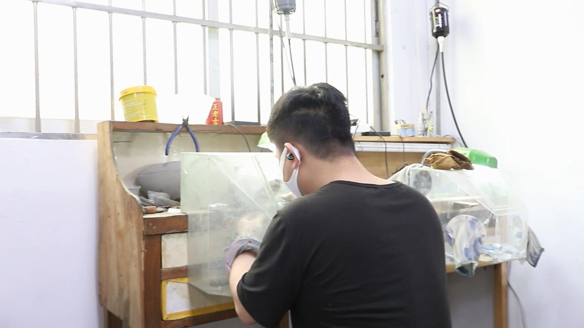 Guangzhou Justop Accessories Ltd. Necklaces