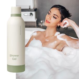 Wholesale OEM Strawberry Shower Gel Exfoliating Skin Whitening Candy Vitamin C Moisturizing Honey Shower Gel with Private Label