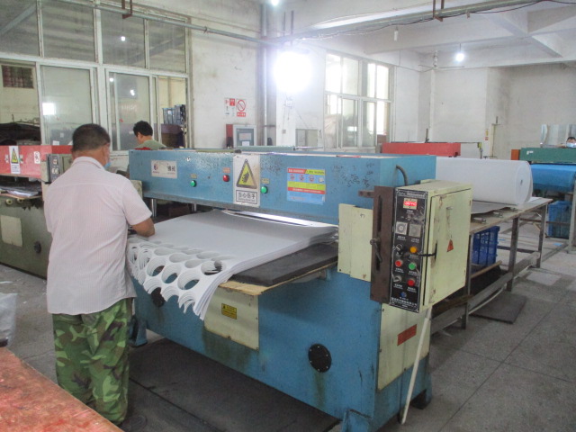 Ningbo Wealthy Industry & Trade Co., Ltd. Slim Leggings