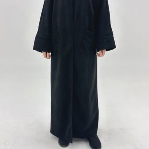 Wholesale Velvet Winter Abaya Adults Butterfly Style Kimono Robe Open Cardigan Muslim Women's Dress 2025 Collection Dubai