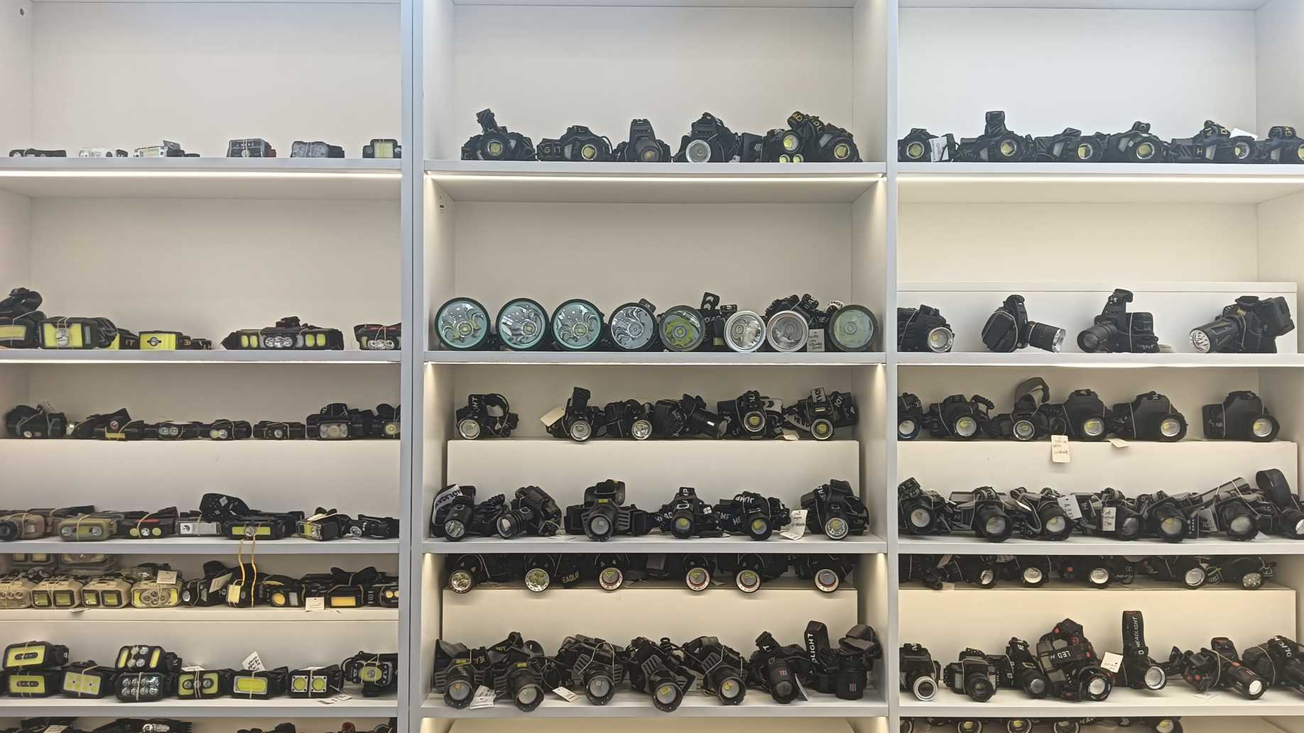 Yiwu Qimai Electronics Co., Ltd. LED Headlamp