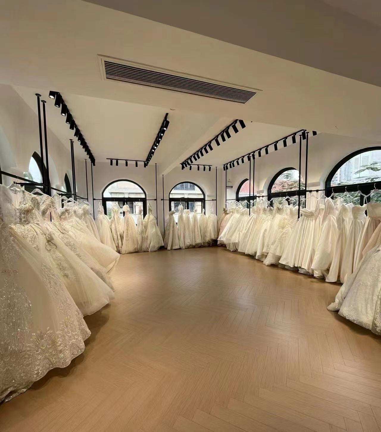Yiwu Wetong Clothing Co., Ltd. Wedding Dresses