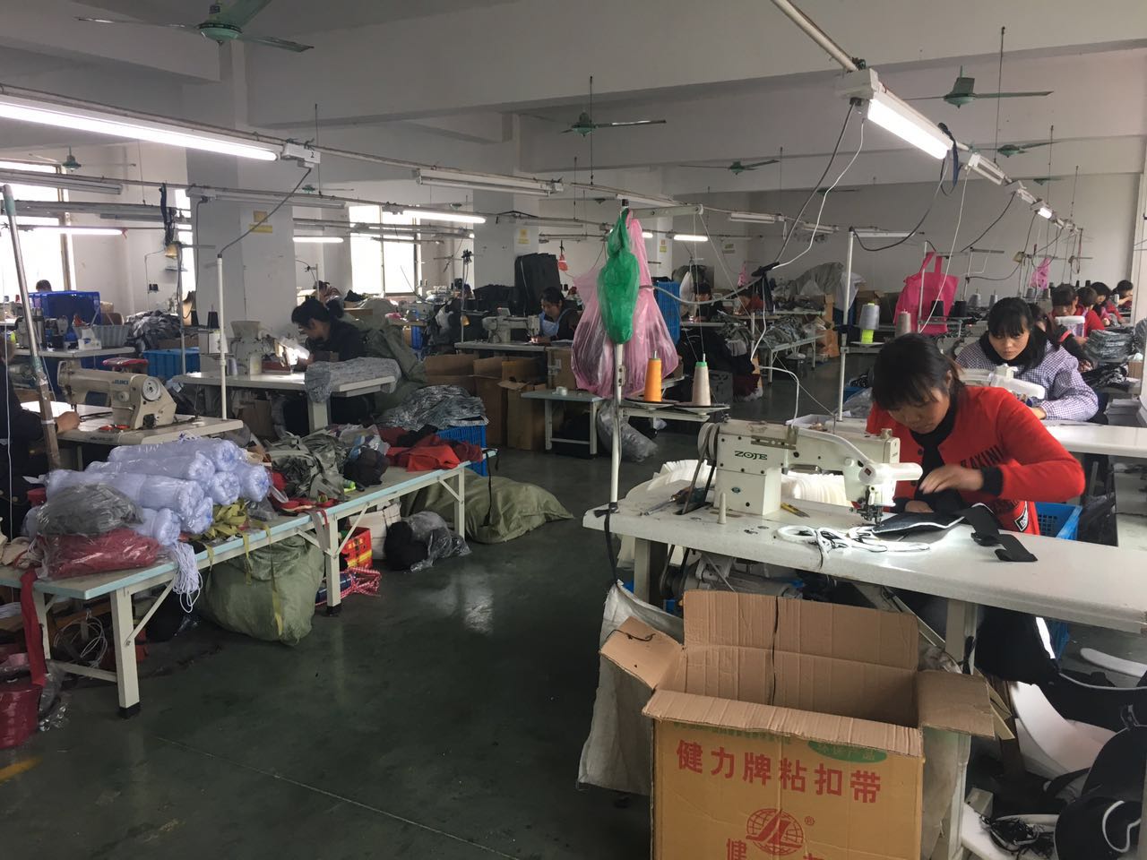 Shijiazhuang Letuo Imp & Exp Co., Ltd. Soccer Shin Guards
