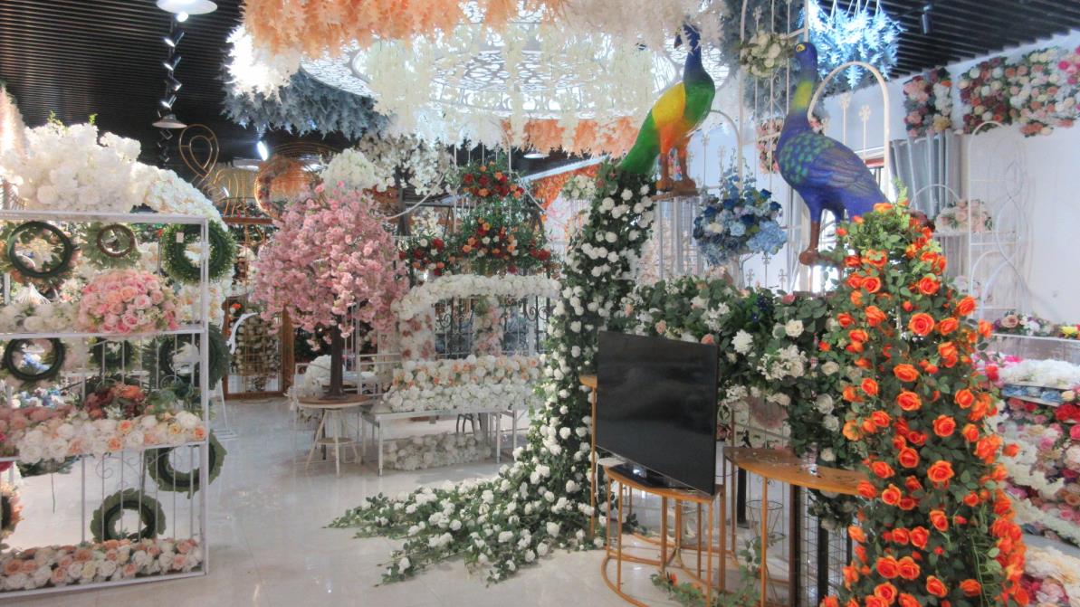 Fengqiu Zhaogang Silk Flower Factory factory image 6