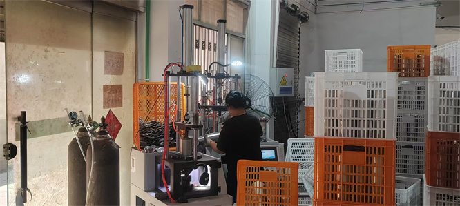 Hunan Good Creative Import and Export Trade Co., Ltd. Water Bottle