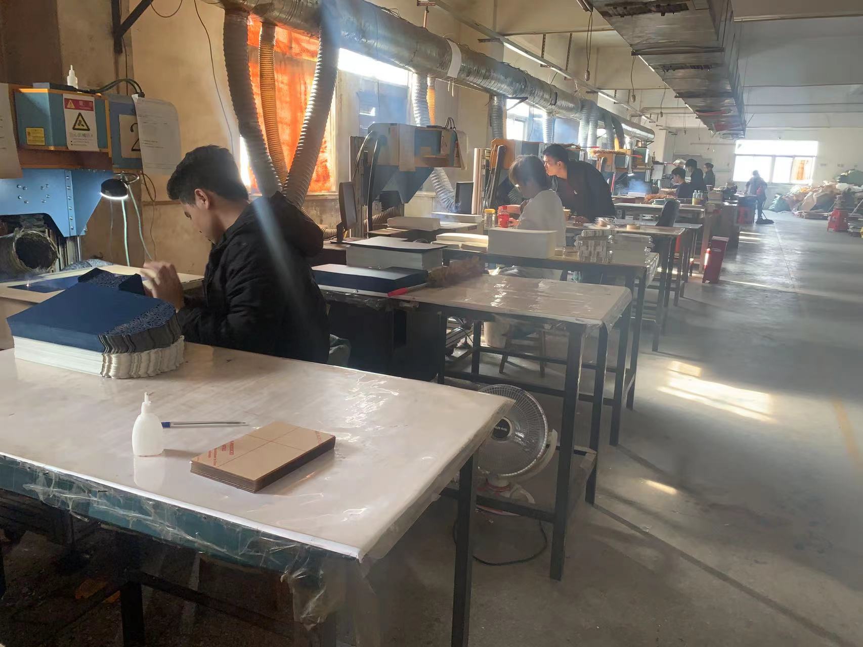 Jahlong Gifts (Sichuan) Co., Ltd. Gift lamps