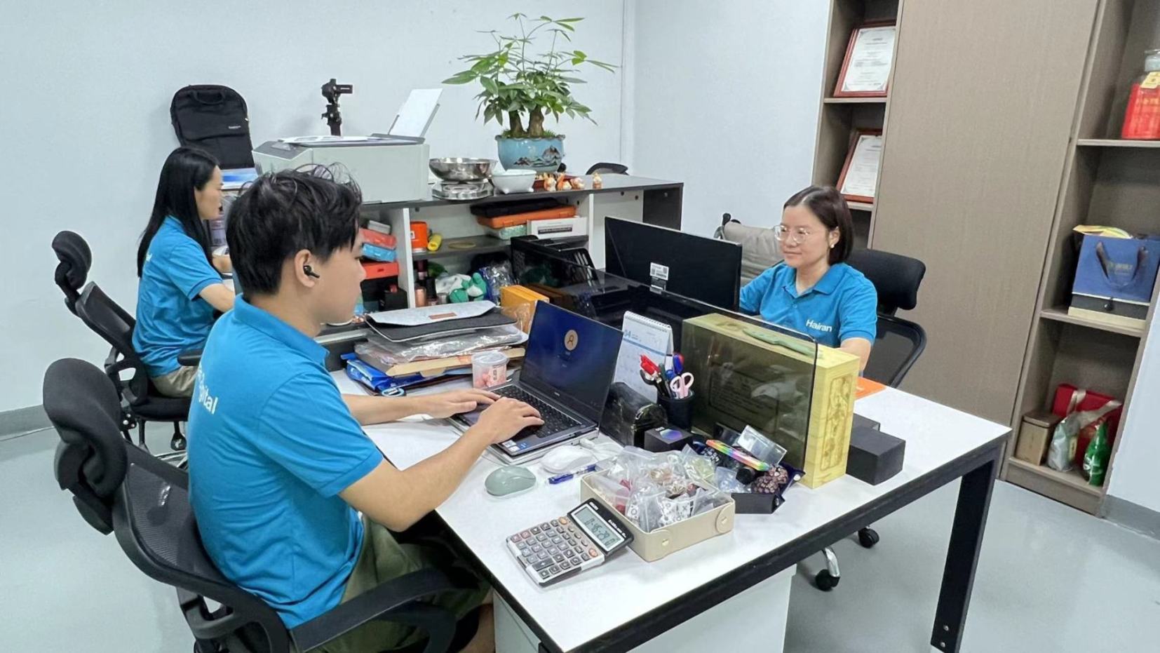 Shenzhen Hairan Digital Co. Ltd Dice Accessories