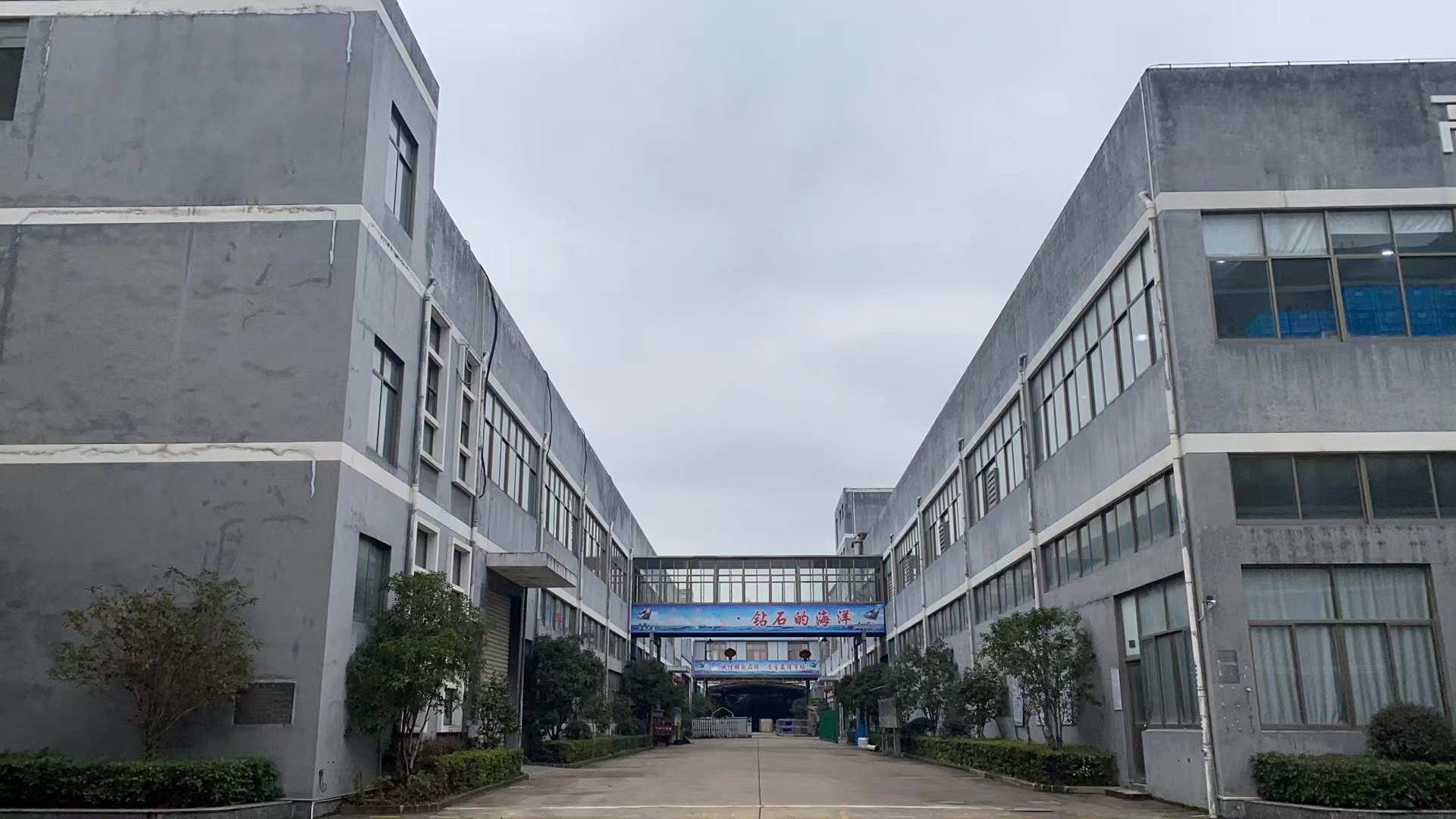 Ausim Automation Technology (Shanghai) Co., Ltd. carton case sealing machine