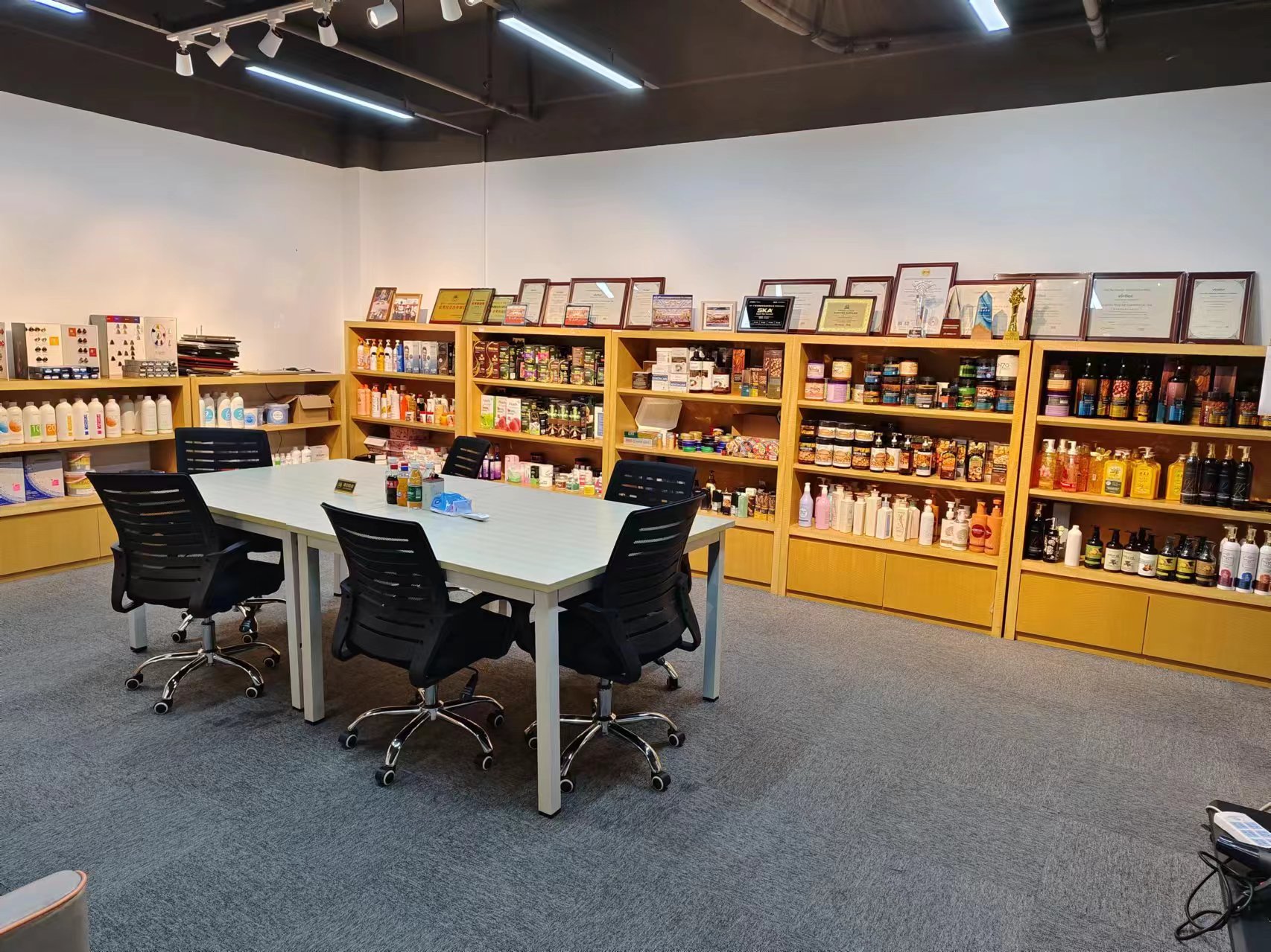 Guangzhou Zhongyi Cosmetics Co., Ltd. Hair Dye Shampoo