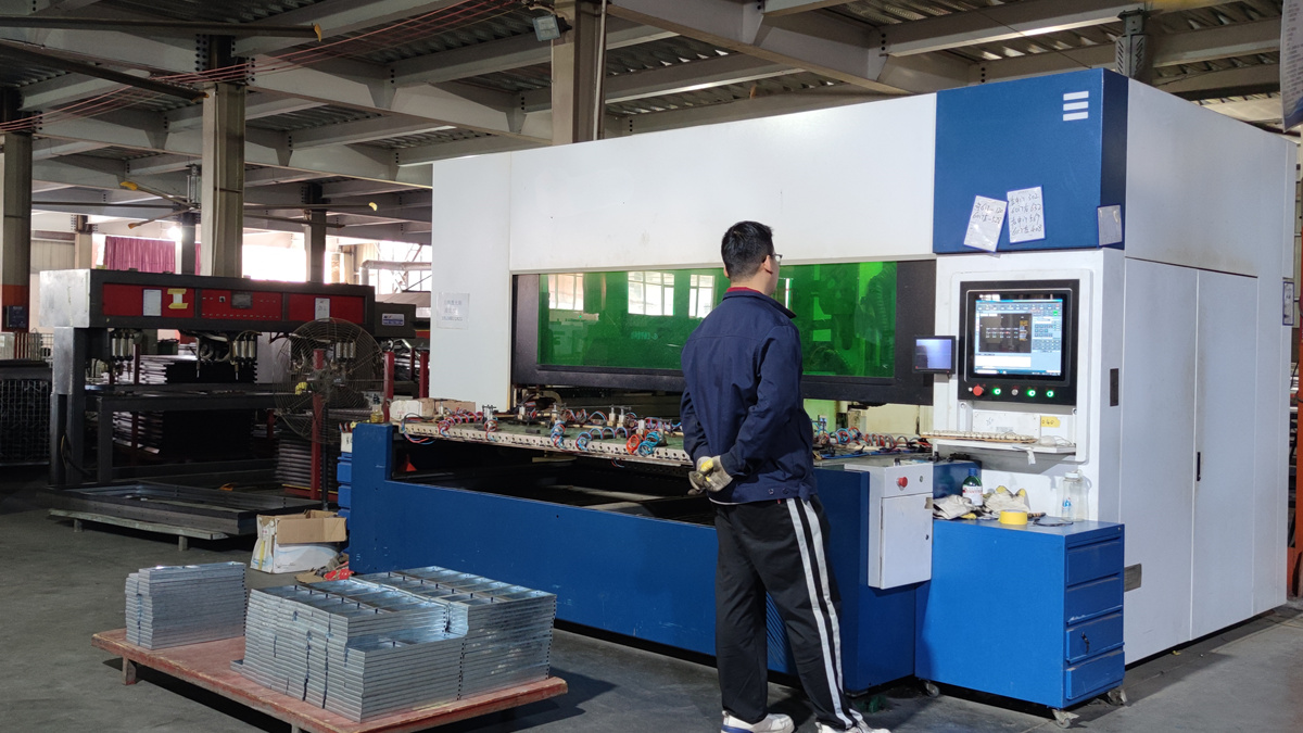 Luoyang Baiwei Intelligent Technology Co., Ltd. smart luggage lockers