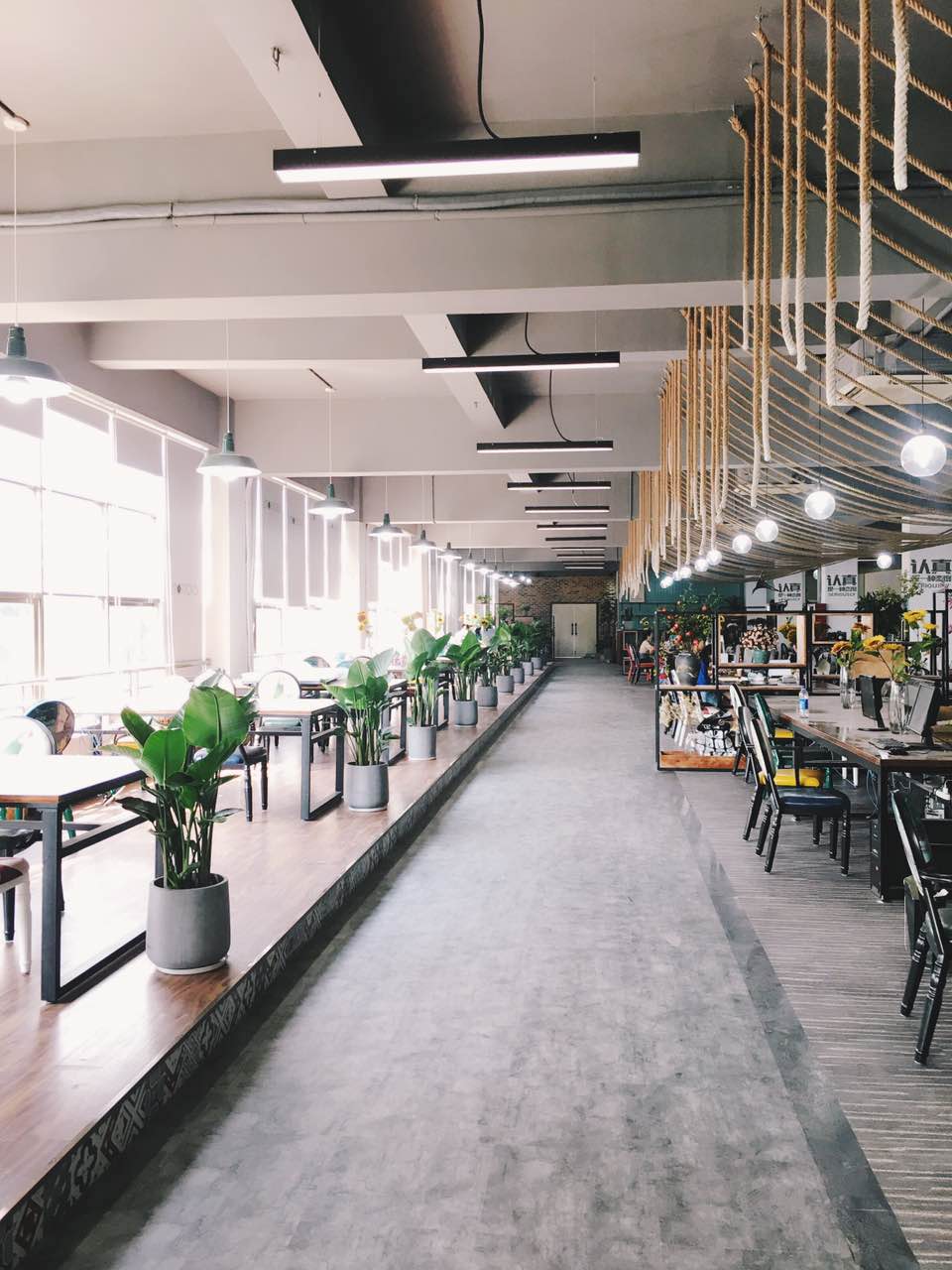 Yiwu Chuchun Apparel Co., Ltd. Necklaces