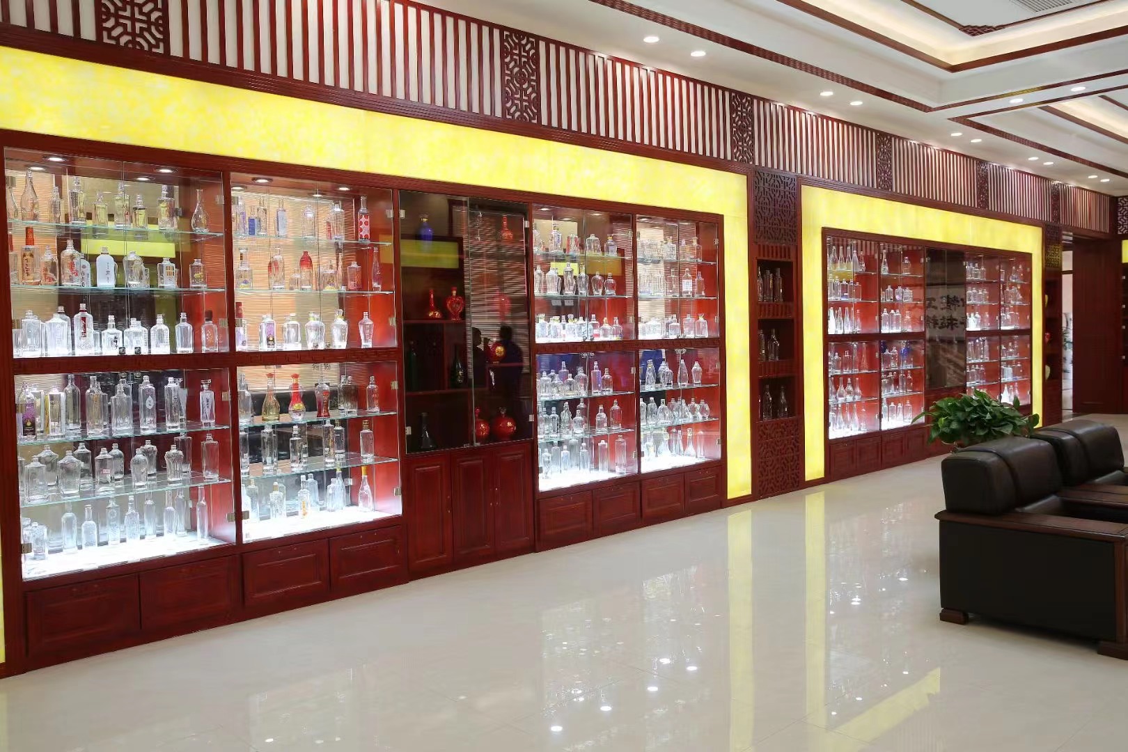 Jiangsu Zhonghe Youchuang Packaging Technology Co., Ltd. factory image 2