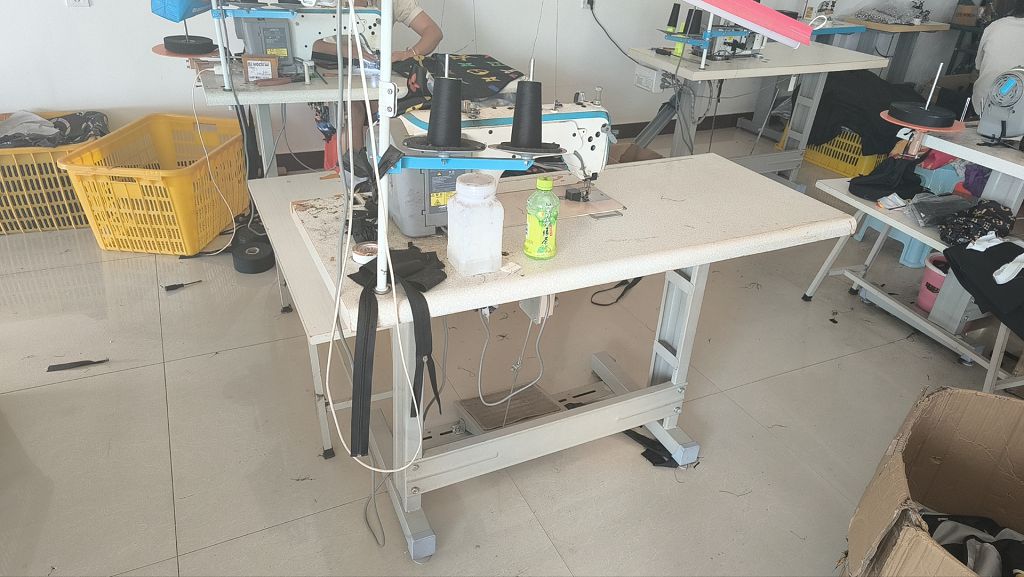 Handan Lingsheng Hairdressing Products Co., Ltd. factory image 3