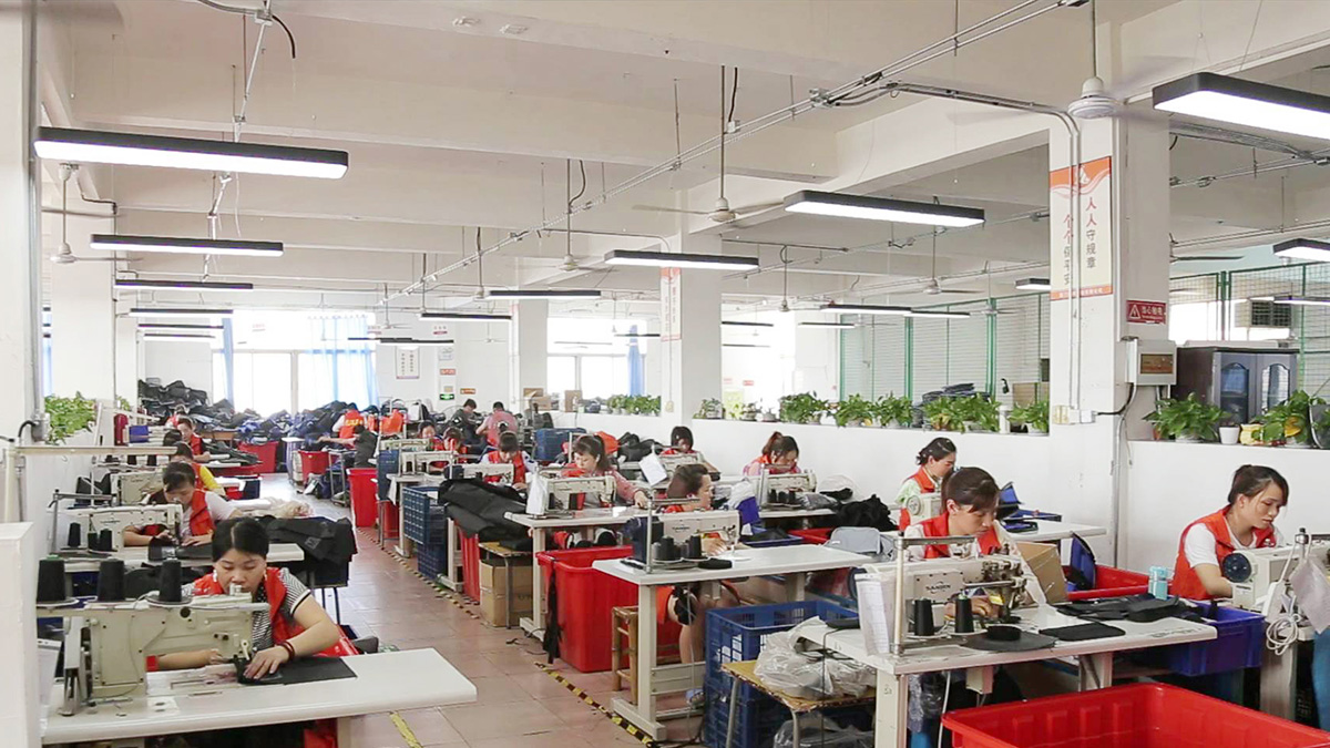 Xiamen PeterFu Trading Limited Company LED Backpacks