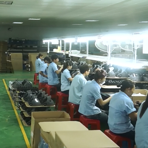 Guangdong Yijia Optical Technology Co., Ltd. Sports Sunglasses