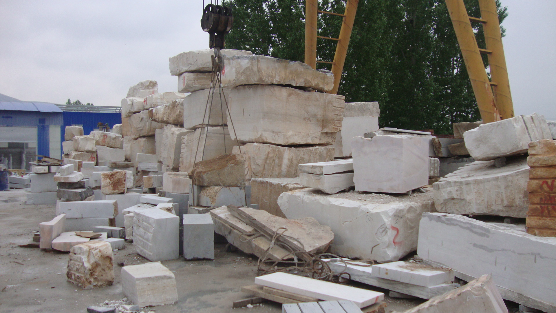 Quyang Shengye Stone Carving Factory factory image 1