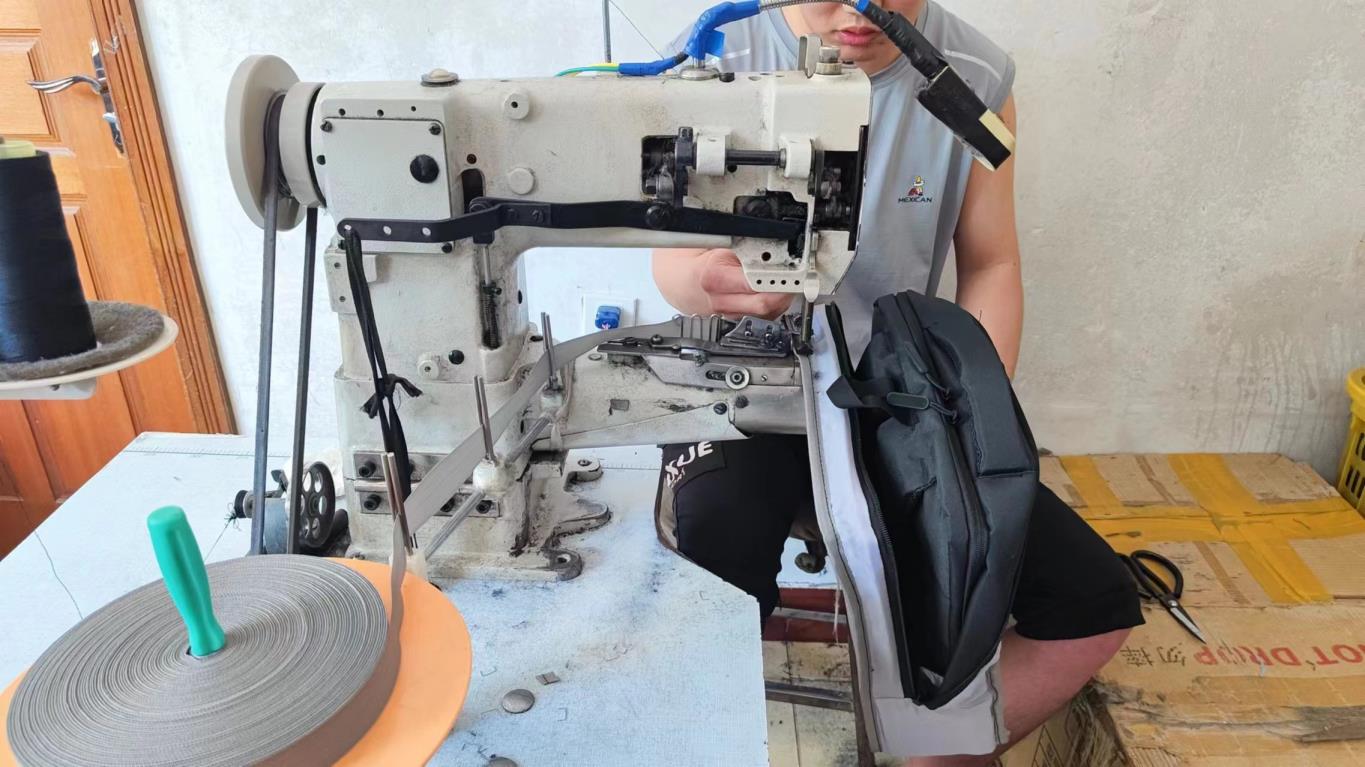 Baoding Mishuo Bag Manufacturing Co., Ltd. Shoulder Bags