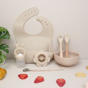 Wholesale BPA Free Baby Weaning Set Silicone Bib Bowl Spoon Baby Feeding Set Silicone