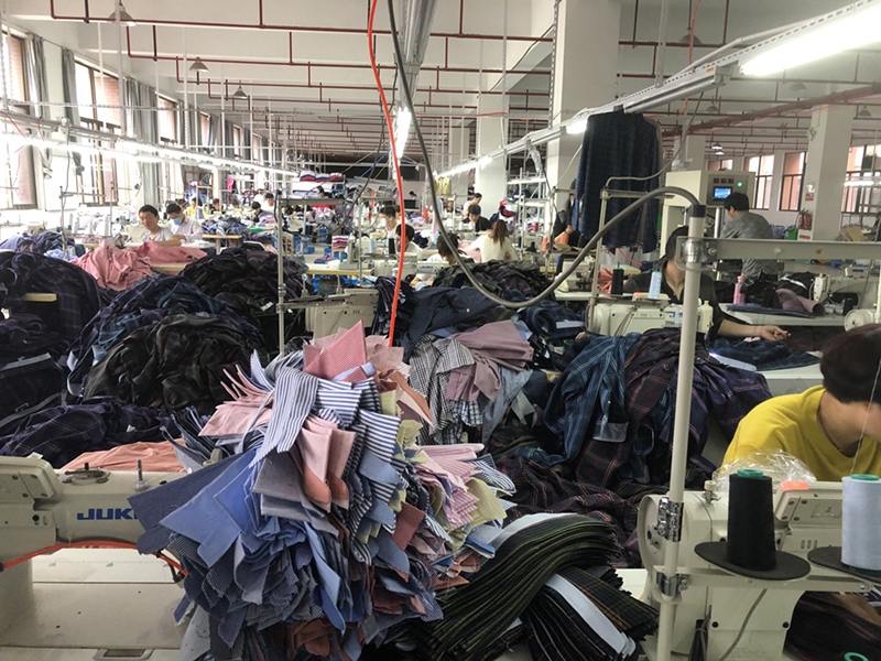 Yiwu Leading Fashion Co., Ltd. Men's shirts