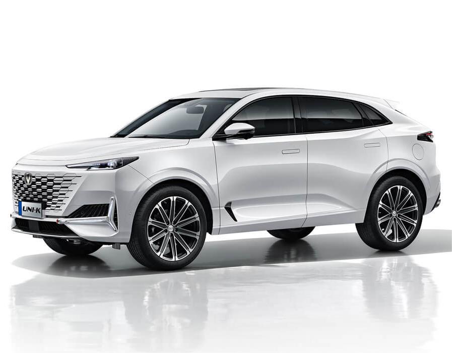 Shanghai Yufeng Trading Co., Ltd. Changan Uni-K 2024 Hot Sele 2.0t 4wd Gasoline Vehicle Used Car In China 5-Door 5-Seat Mid-Size Suv