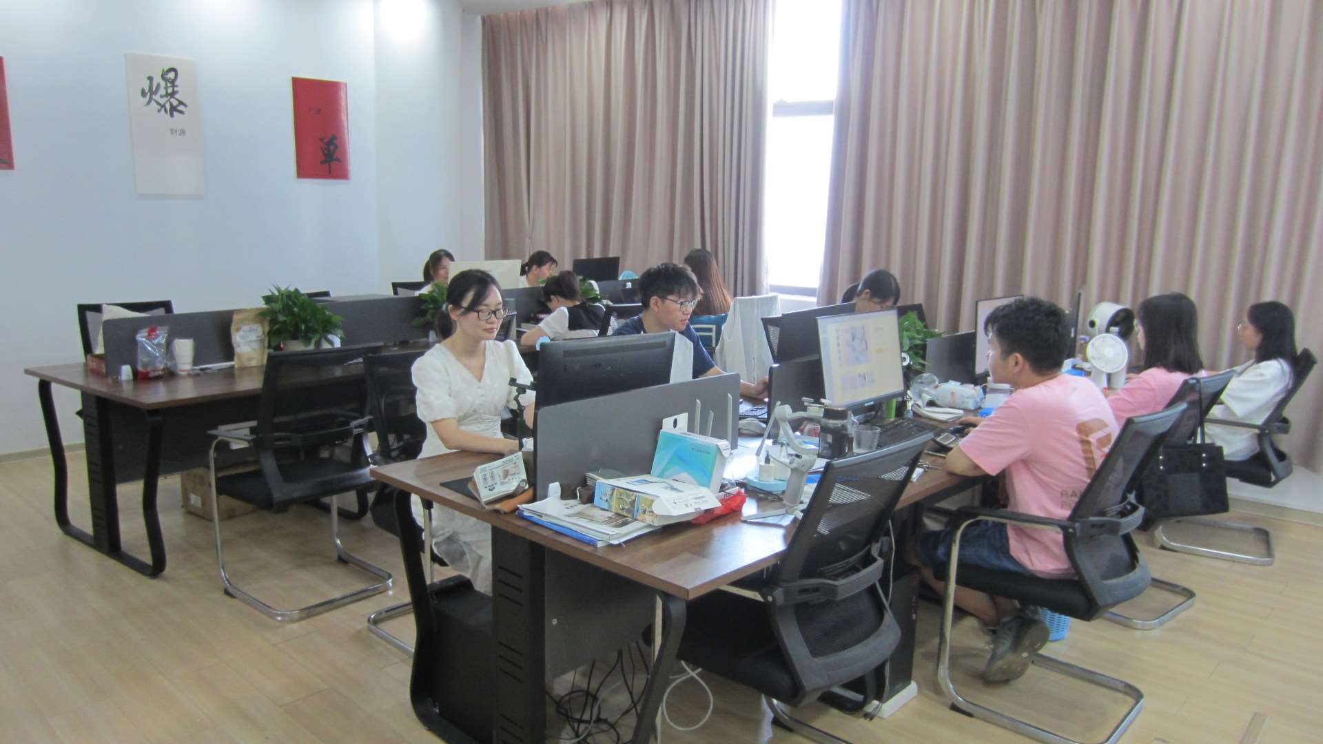 Jiangxi Rainbow Furniture Co., Ltd. factory image 1