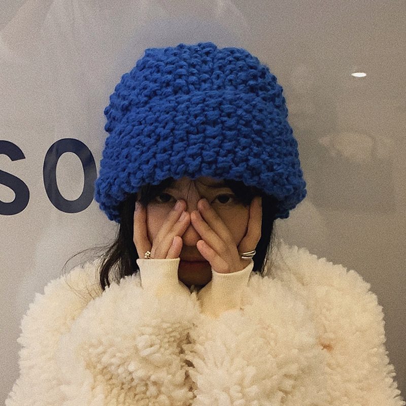 Yiwu Shouting International Trading Co., Ltd. H118 Women's Winter Woolen Hat with Joker Big Head Coarse Knitted Pineapple Pattern Klein Blue Ins for Travel