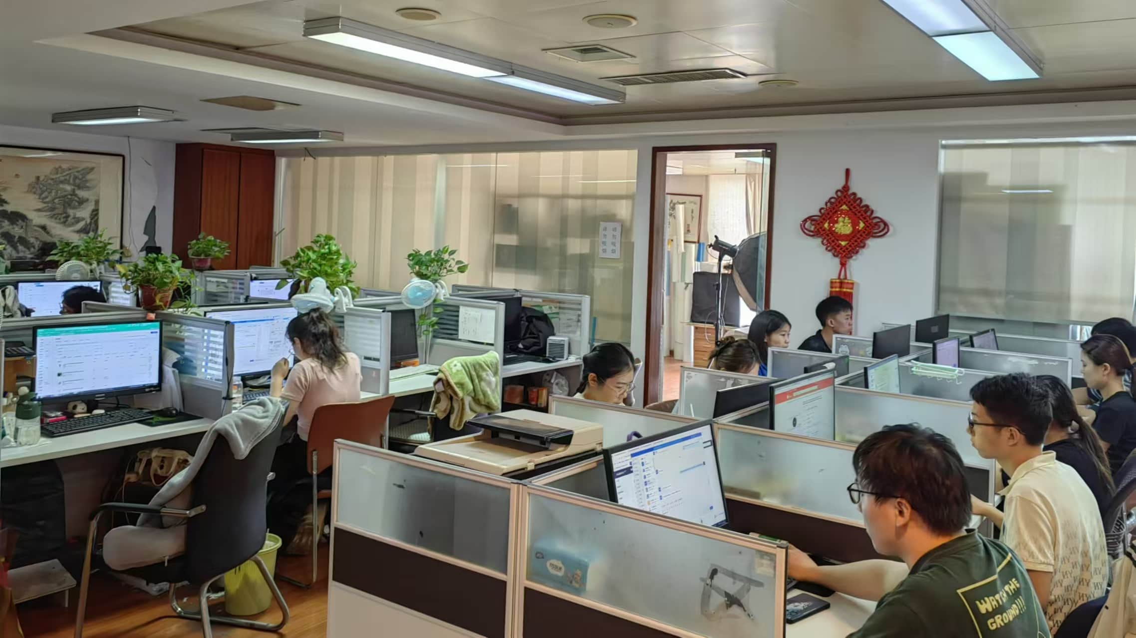Zhengzhou Zhimuren Machinery Co., Ltd. Egg incubators