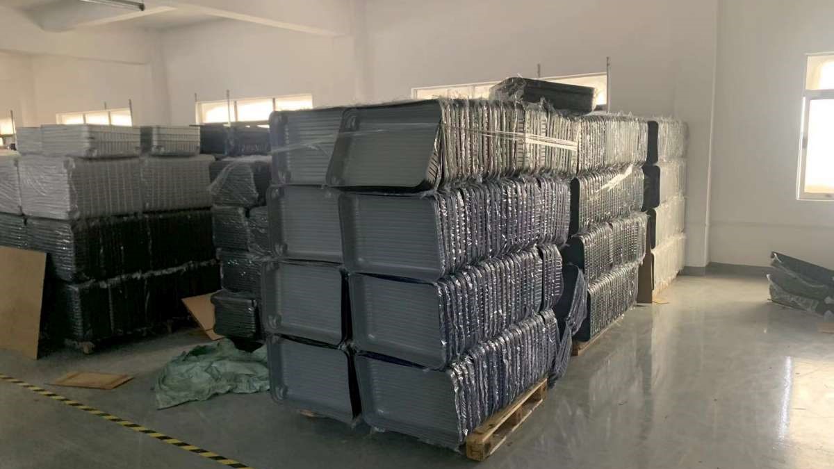 Qianhai Youpinwujiang (Shenzhen) Technology Co., Ltd. Soft Luggage