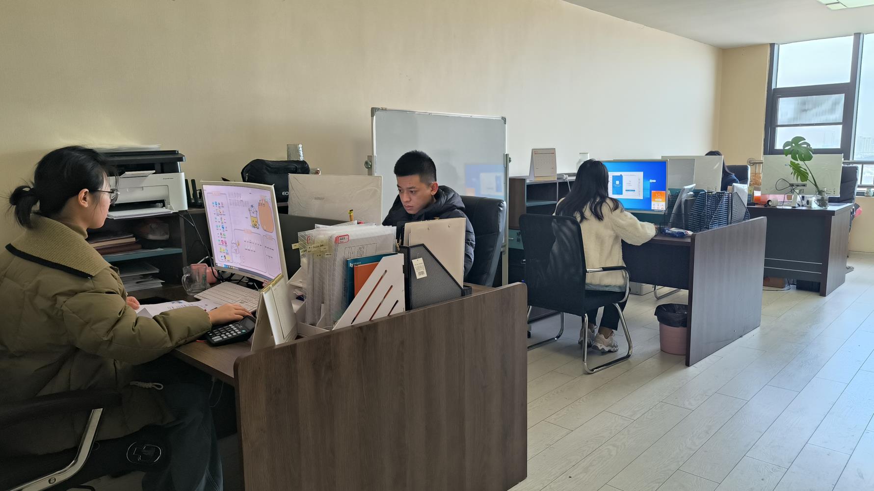 Xuzhou Ishion Trading Co., LTD glass bottles