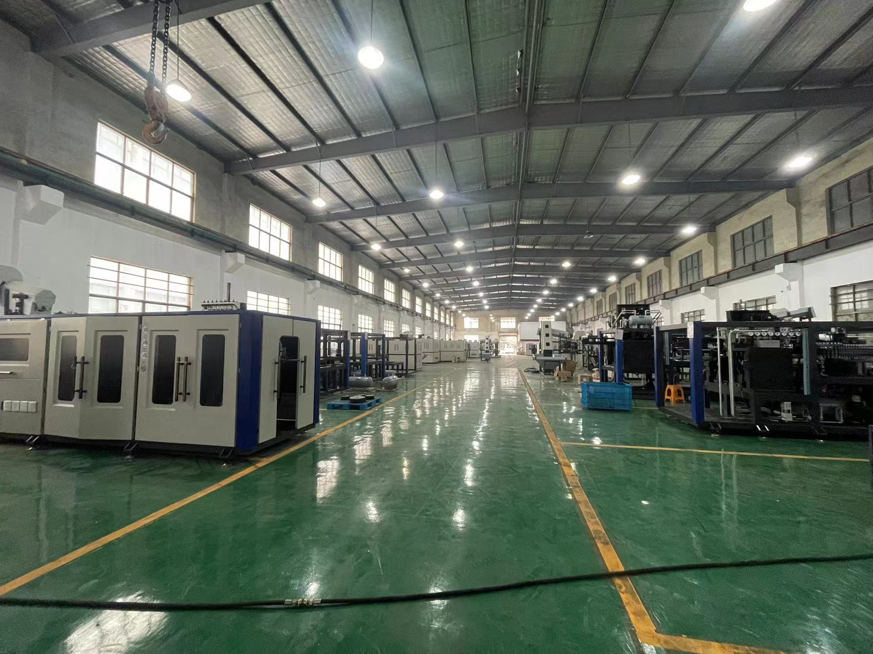 Taizhou Baoji Technology Co., Ltd. Automatic PET Blowing Machine