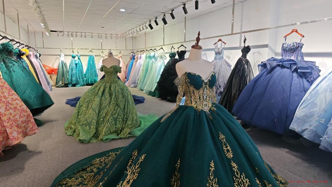 Shenyang Love Season Clothing Co., Ltd. factory image 4