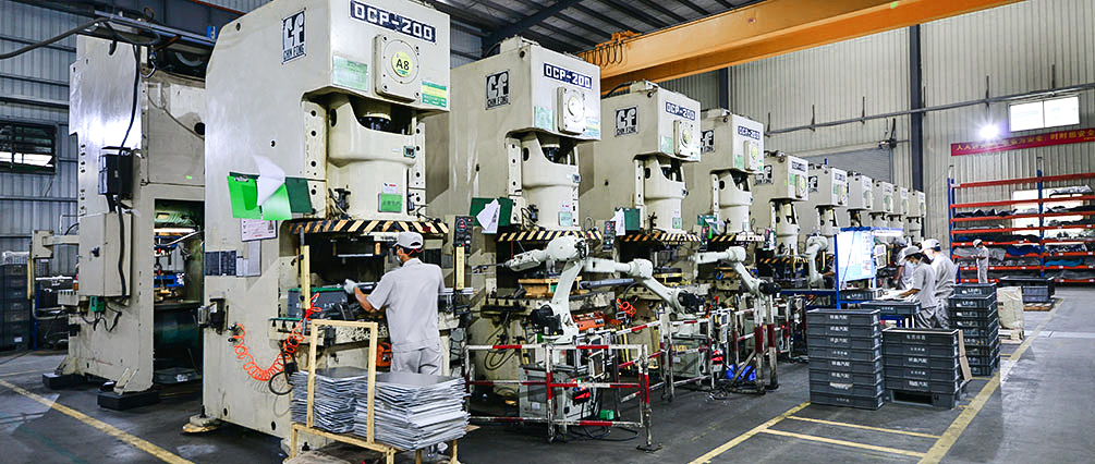 Yangjiang Jiangcheng Guangfa Hardware and Plastic Factory Bakeware