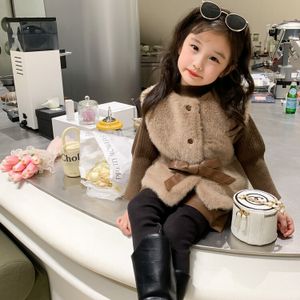 Winter Kids Clothing Wholesale Girl's Clothing 7 Years Old Girl Outfit Camel Sweater Thickened Bow Vest Shorts Girl's Clothing