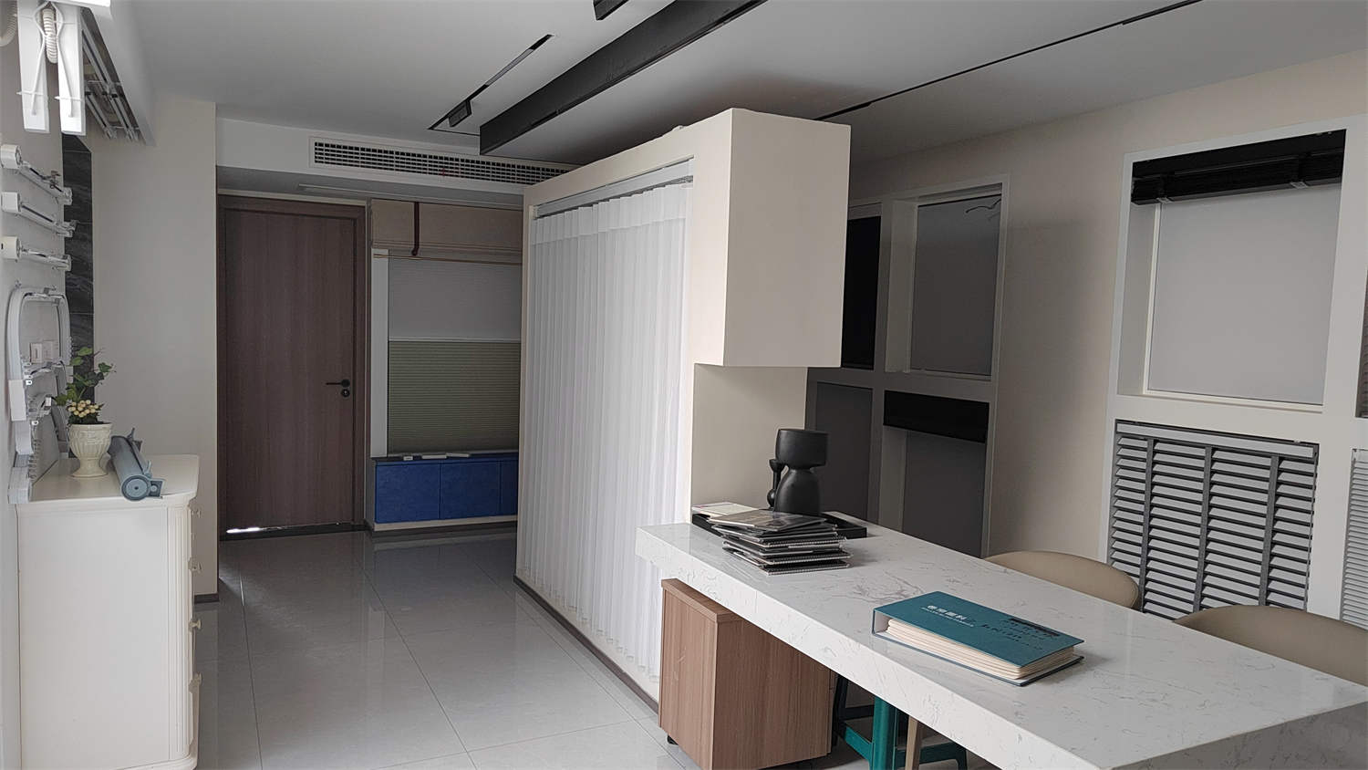 Chengdu Hehua Smart Window Coverings Co., Ltd. Zebra blinds