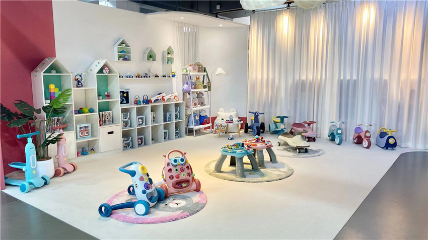 A.S. Plastic Toys Co., Ltd. Building Blocks