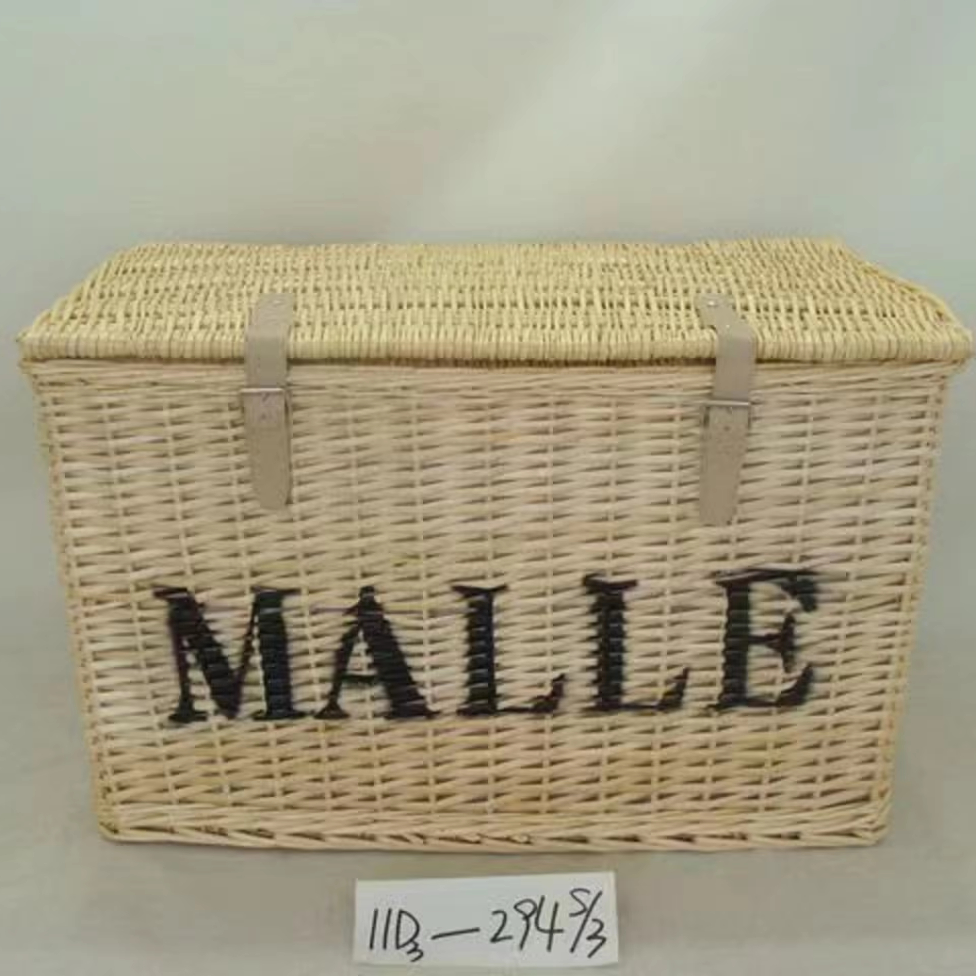 wicker picnic basket with custom logo
