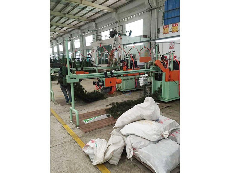 Guangzhou Sun-Dec Craft Ltd Tinsel Garland